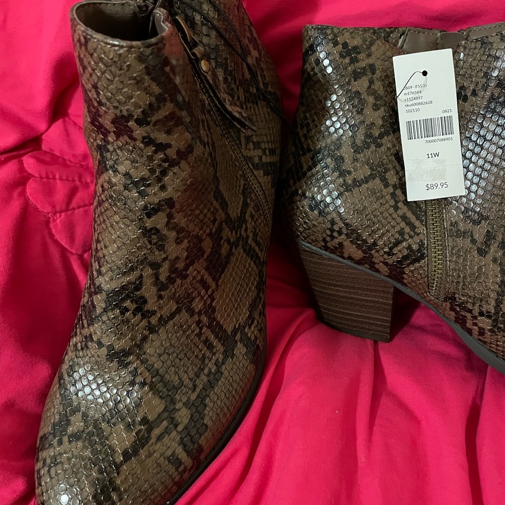 NWT Snake Print Booties